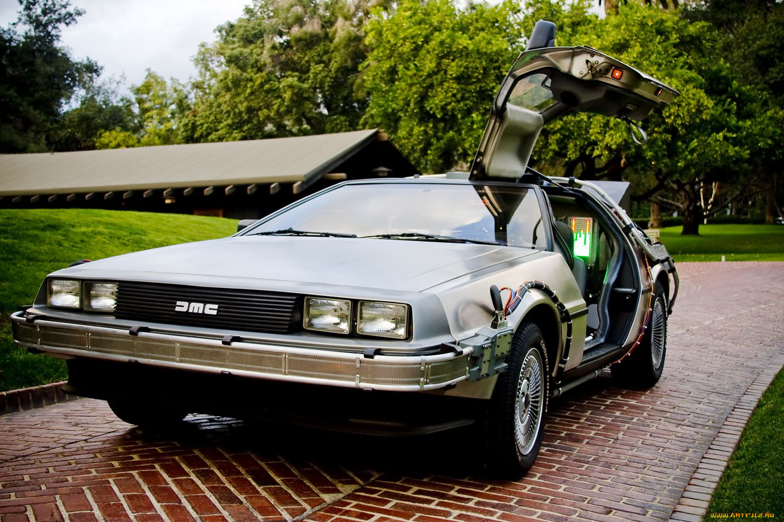 , dmc, delorean